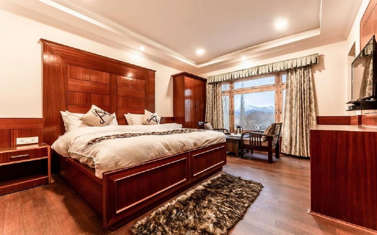 Hotel Alpine Ladakh เลห์ ภายนอก รูปภาพ