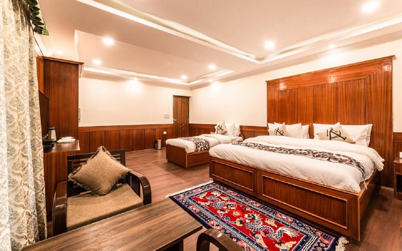 Hotel Alpine Ladakh เลห์ ภายนอก รูปภาพ